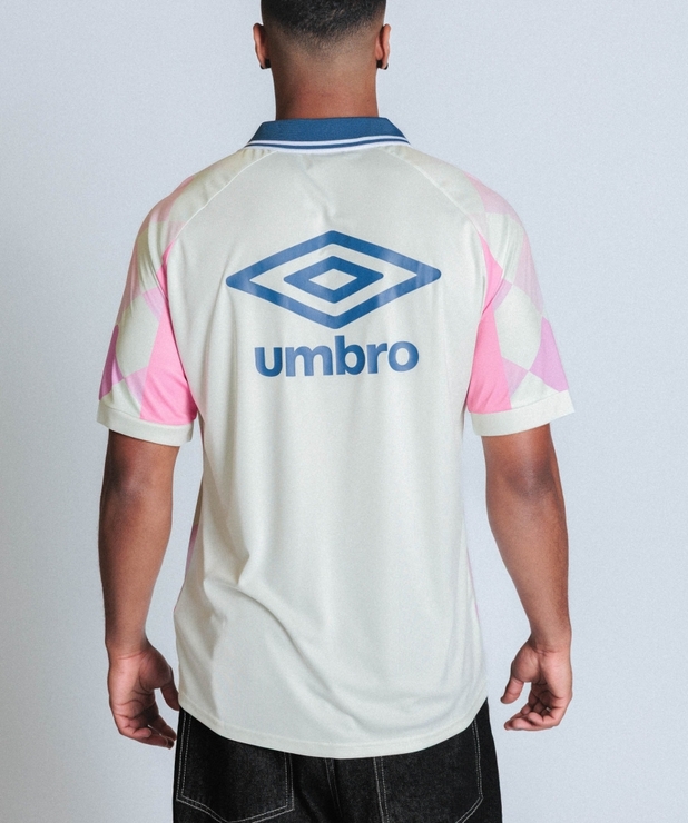 Camisetas de f&uacute;tbol top para moda blokecore